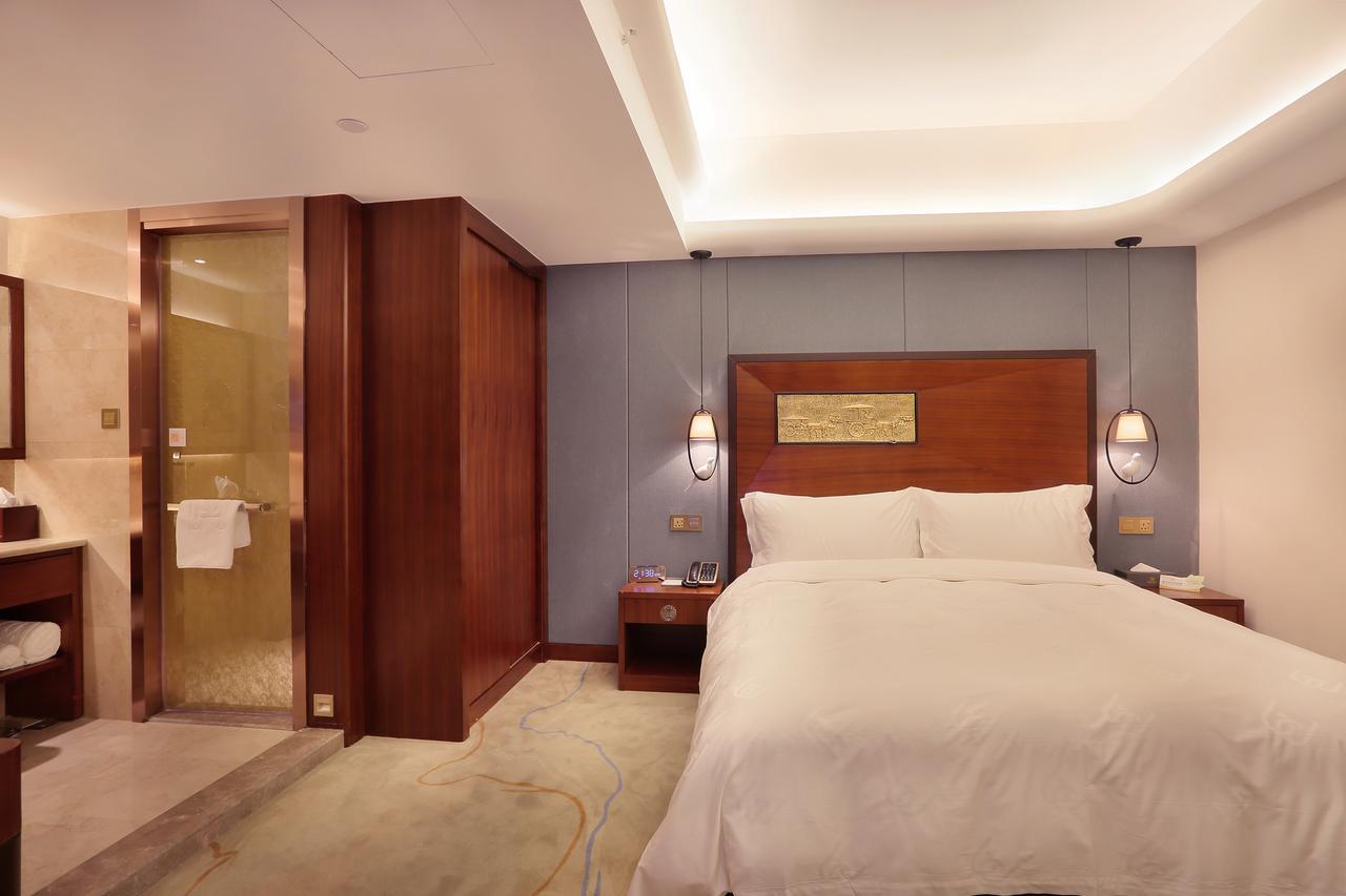 Lujia International Hotel Chengdu Exterior photo