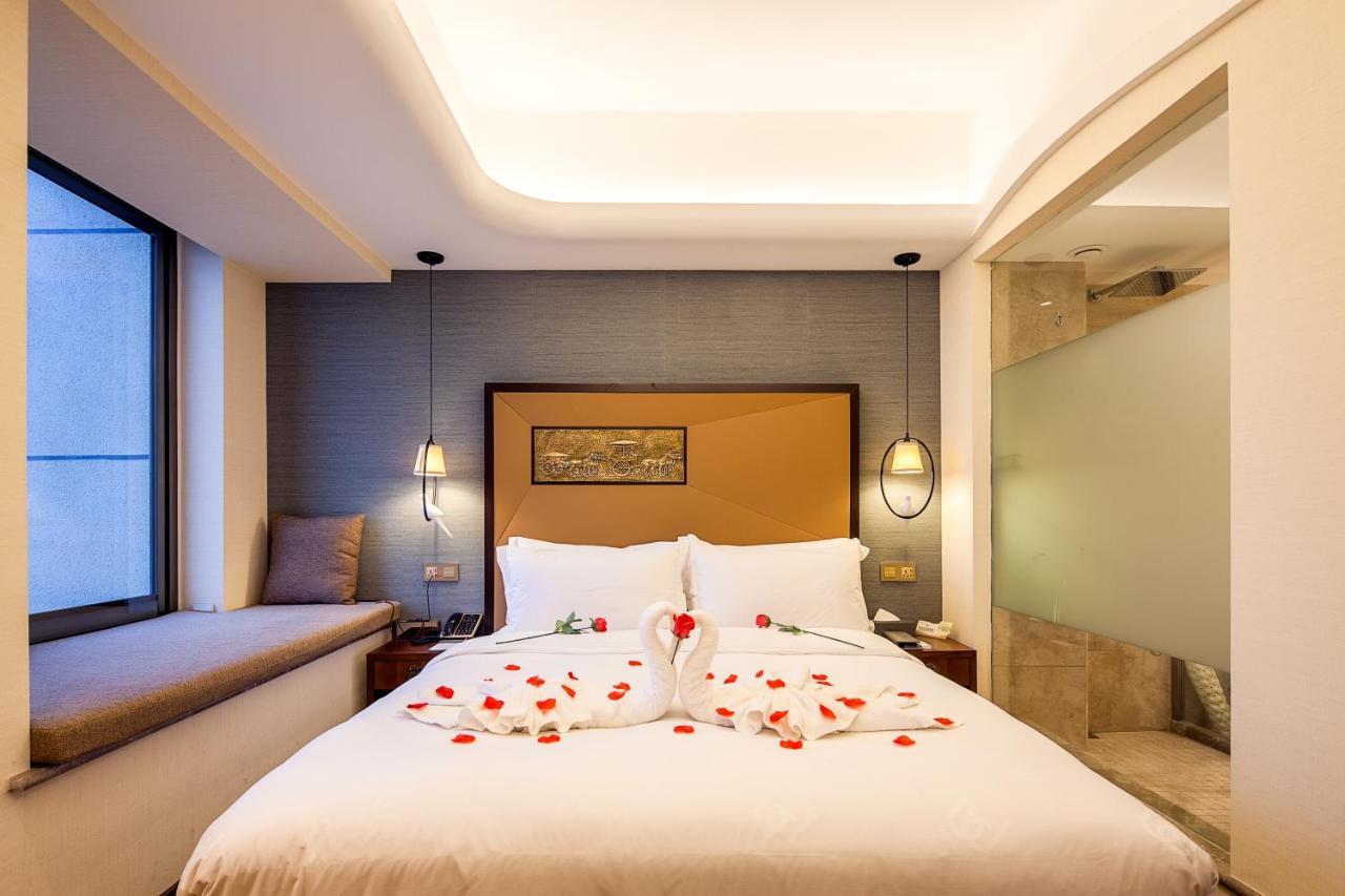 Lujia International Hotel Chengdu Exterior photo