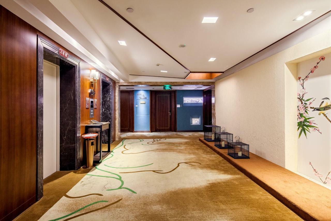 Lujia International Hotel Chengdu Exterior photo