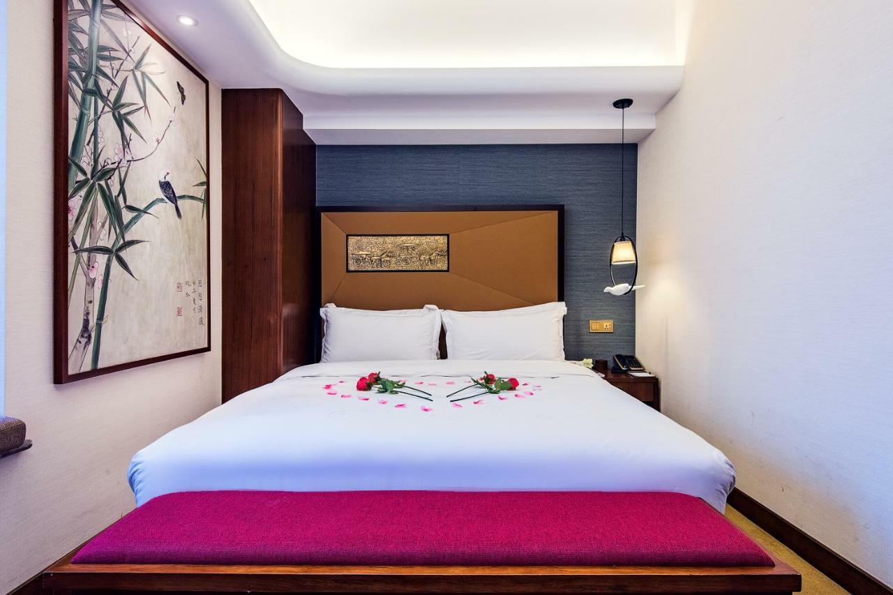 Lujia International Hotel Chengdu Exterior photo